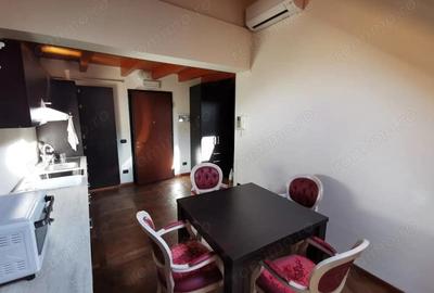 Apartament cu 2 camere semidecomandat în P-ța Unirii