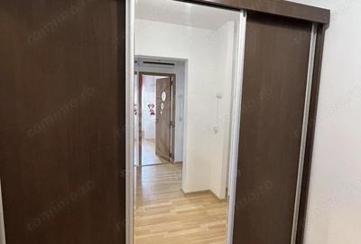 Apartament cu 2 camere decomandat în Malu Roșu - 6