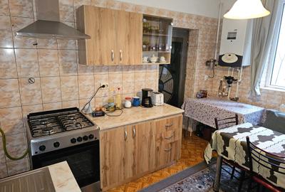 Casă cu 5 camere cu Canalizare în Chitila - 16