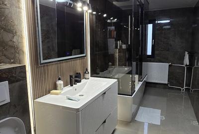 Casă cu 7 camere cu Teren 1500 Mp în Viticultori - 2