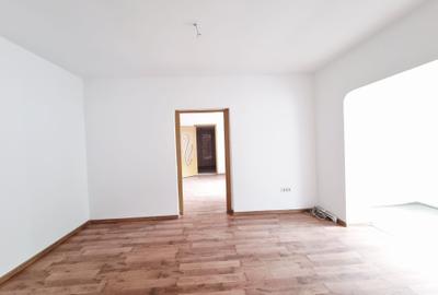 Casă individuală cu 5 camere cu Canalizare în Nord - 9