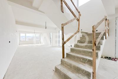 Duplex cu 4 camere cu Canalizare în Dâmbul Rotund - 2