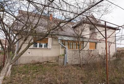 Casă cu 6 camere cu Teren 500 Mp în Felcheriu - 13