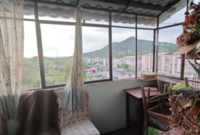 Apartament 2 camere, decomandat, spatios, zona linistita, terasa mare si balcon - 3