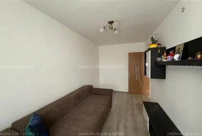 Apartament cu 3 camere semidecomandat în Central - 4