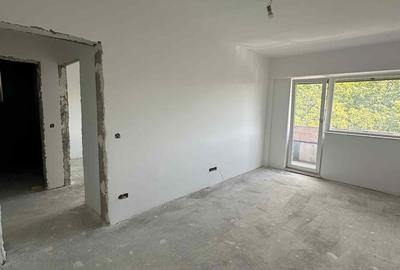 Apartament cu 4 camere semidecomandat în Micro 16 - 8