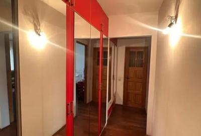 Apartament cu 4 camere decomandat, mobilat în Faleza Nord - 1