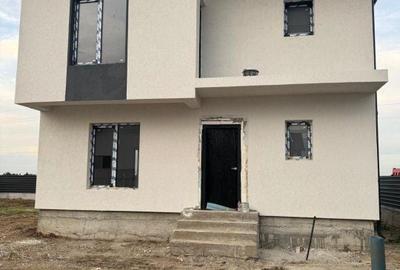 Casă cu 5 camere cu Teren 532 Mp în Central - 7