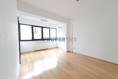 Birou, de 450 mp, în P-ța Victoriei - 5