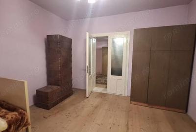 Casă cu 3 camere cu Teren 1080 Mp în Central - 7