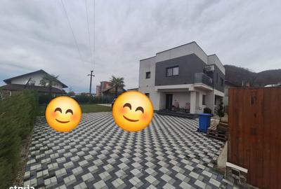 Casă cu 3 camere cu Teren 700 Mp în Troianu - 1