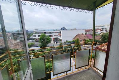 Casă cu 4 camere în Dosu Bricii - 1