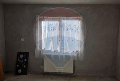 De vanzare casa solida cu teren generos si acces facil Lespezi Bacau - 15