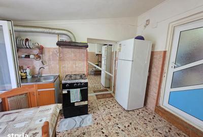 Casă cu 3 camere cu Teren 1260 Mp în Central - 5