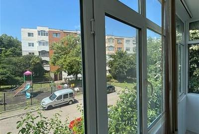 Apartament cu 2 camere decomandat în E3 - 8