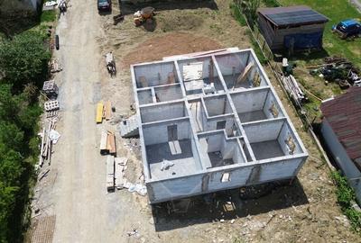 Casă cu 4 camere cu Teren 500 Mp în Tăuții de Sus - 12