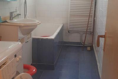 Garsonieră decomandată în Central - 7