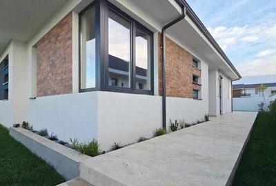 Casă cu 3 camere cu Teren 440 Mp în Nufărul - 2