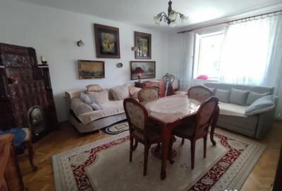 Casă cu 3 camere cu Canalizare în Florilor - 6