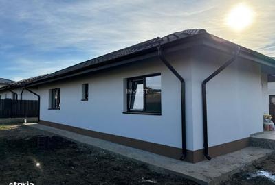 Casă cu 3 camere cu Canalizare în Valea Lupului - 3