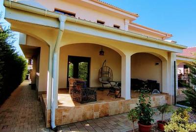 Casă cu 4 camere în Central - 14