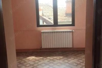 Casă cu 4 camere cu Teren 300 Mp în Central - 10
