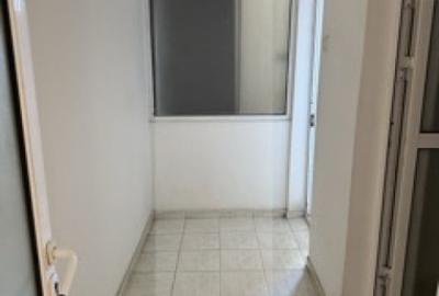Spațiu comercial, de 300 mp, în Central - 9
