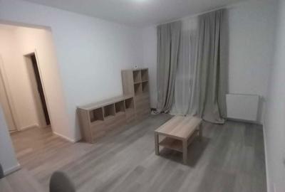 Apartament cu 2 camere semidecomandat în Roșu