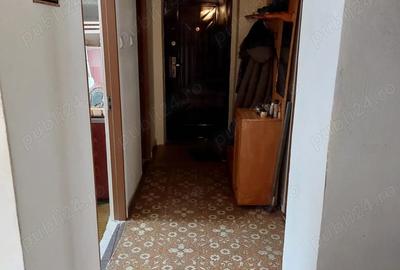 Apartament trei camere decomandat Calea Bucuresti - 2