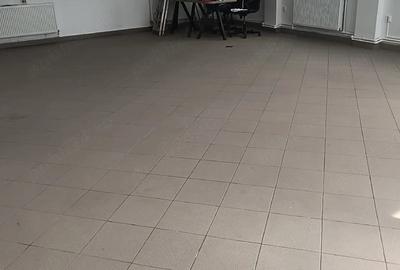 Spațiu comercial, de 91 mp, în Antiaeriană - 2