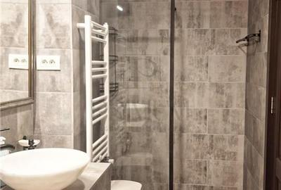 ULTRACENTRAL - 3 cam - Spatios - Decomandat - Terasa - Renovata - Etaj Intermedi - 16