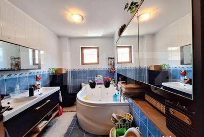 Casă cu 7 camere cu Teren 500 Mp în Dâmbul Rotund - 16