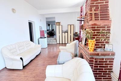 Casă individuală cu 5 camere cu Canalizare în Km 5