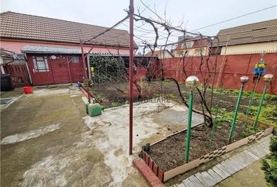 Casă individuală cu 3 camere în Gara Mare