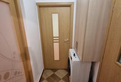 Apartament cu 3 camere semidecomandat, mobilat în Berceni - 7