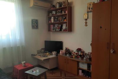 Apartament cu 2 camere decomandat în Rahova - 3
