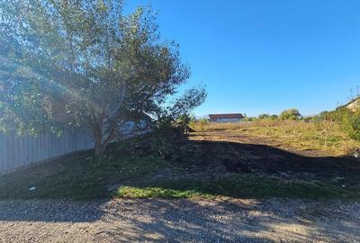 Teren intravilan pentru constructie casa in Bod Sat,utilitati la strada COMISION - 3