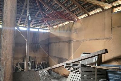 Casă cu 10 camere cu Teren 1000 Mp în Chisindia - 30