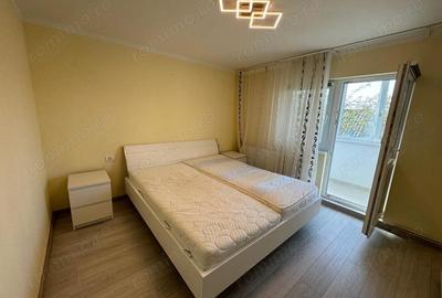 Apartament cu 4 camere decomandat în Vlădeasa - 2