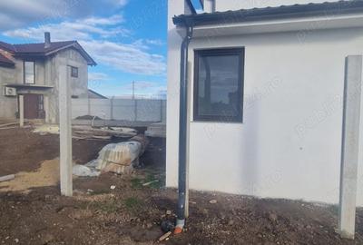 Casă cu 4 camere în Fântânele - 1