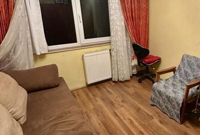 Apartament cu 3 camere decomandat în Nufărul - 2
