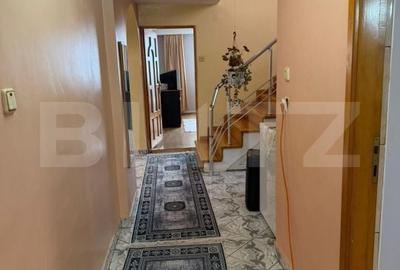 Casă cu 4 camere cu Teren 1000 Mp în Obcini - 1
