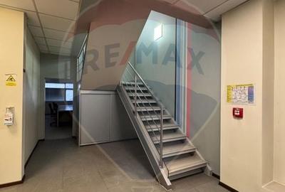 Spațiu comercial - Clădire birouri de închiriat, modernă, disponibilă - 16