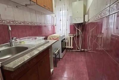 Garsonieră decomandată în Central - 4