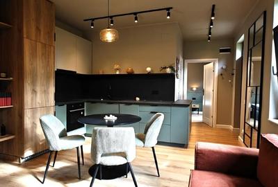 Apartament cu 2 camere decomandat în Central - 1