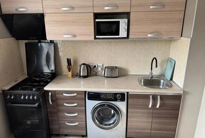 Se inchiriaza apartament cu 2 camere - 3