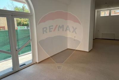 Spațiu comercial, de 155 mp, în Centrul Civic - 3