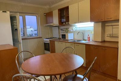 Apartament cu 3 camere decomandat în Gorjului - 2