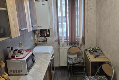 Garsonieră decomandată în Central - 4