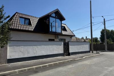 Casă cu 4 camere în Central - 5